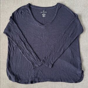 Womens American Eagle Outfitters Navy Blue Ribbed Soft & Sexy Top. Size M